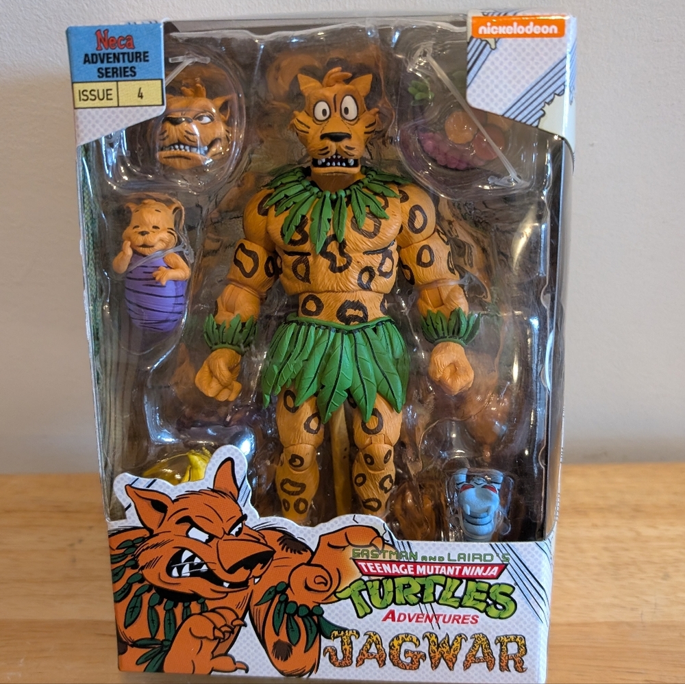 Teenage Mutant Ninja Turtles Jagwar Action Figure - Orange and Green Brand New W